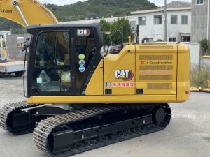 i-Construction工事に向け『CAT320』ICTバックホウ 『艤装中』モニター 